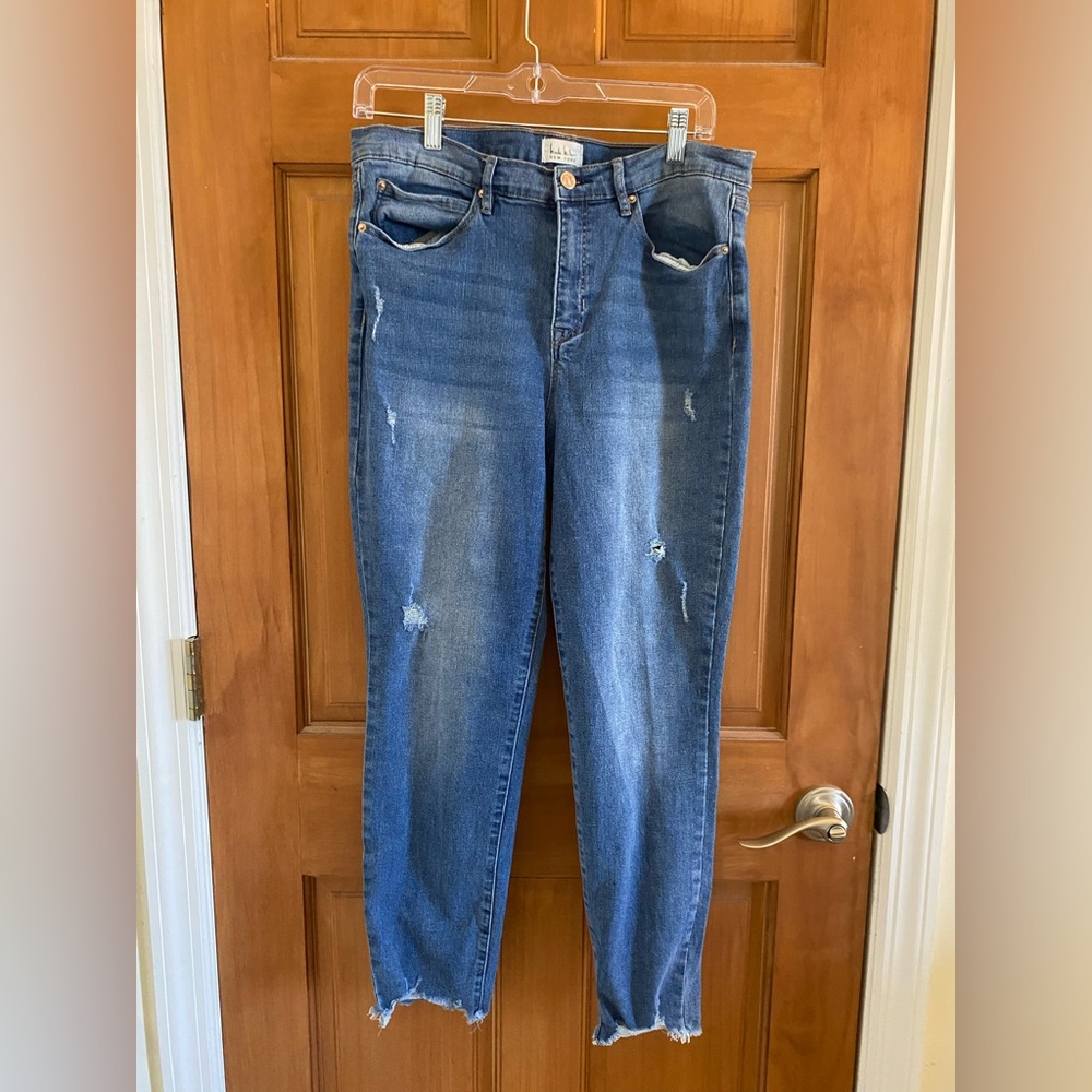 Nicole Miller Soho High Rise Ankle Skinny Raw Hem 25” long (approx)